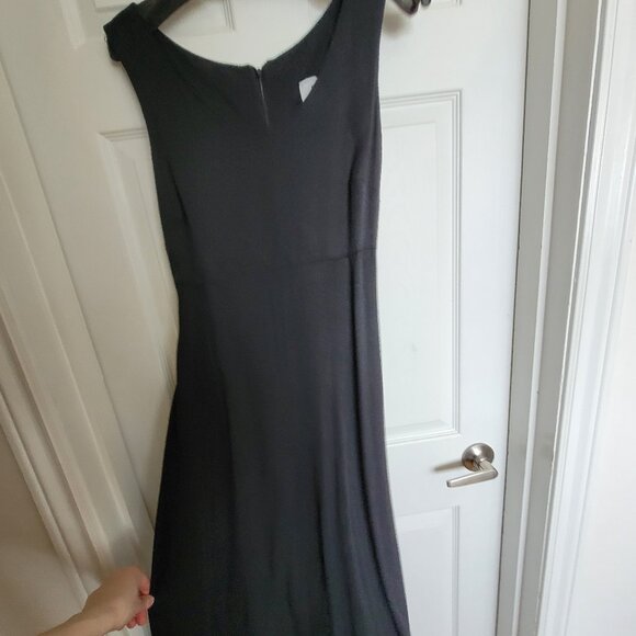 Vintage black maxi dress with waist tie - Picture 2 of 8